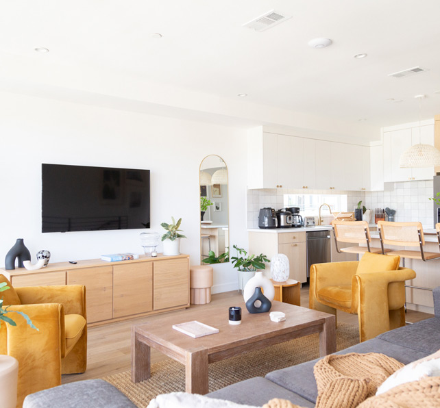 Luxurious AccommodationsPrivate and semi-private rooms